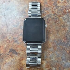 Matix Smartwatch Silver Black Modern Wearable